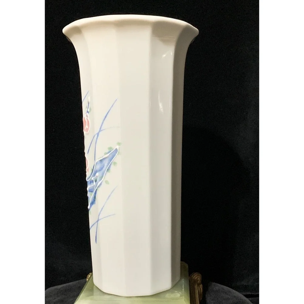 Raised Relief Floral 8